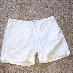 Bandolino midi length size 8 shorts